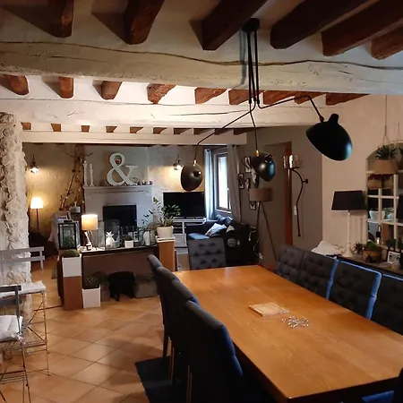 Maison Proche Du Circuit Des 24 Heures. Hébergement de vacances